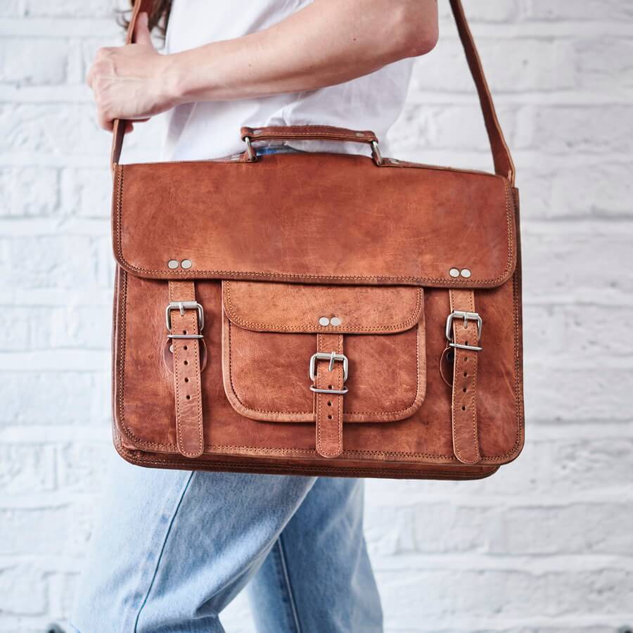 Top Tips For Choosing The Perfect Men’S Leather Backpack